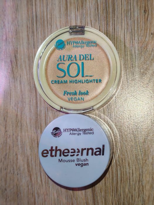 Zestaw kosmetyków Bell HypoAllergenic Rlm róż w kremie bronzer tusz