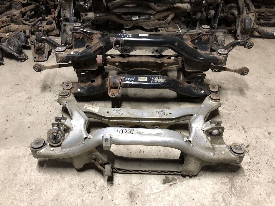 Балка підрамник ричаг Шкода Октавія А5