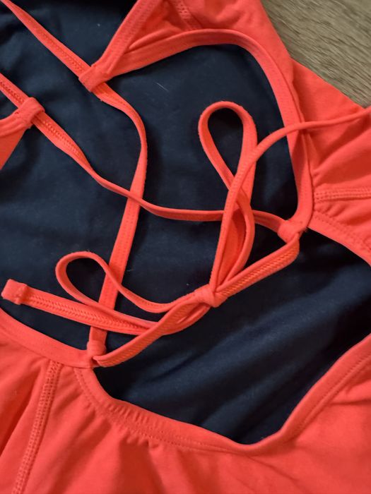 Яскравий купальник nike