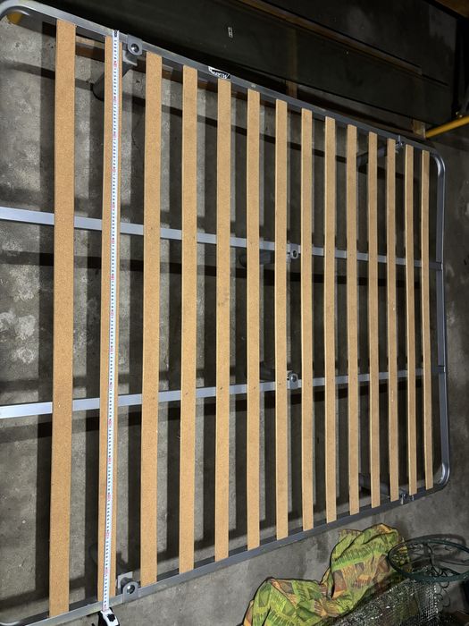 Base sommier de cama de casal metálica com ripas de madeira 1,60x2m
