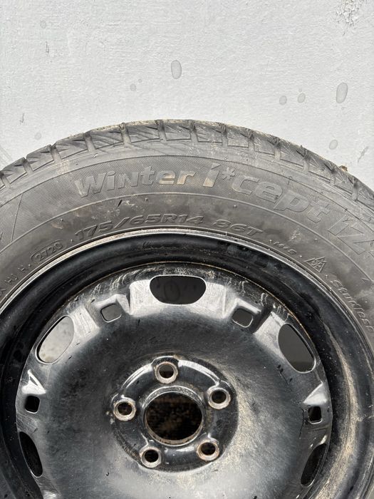 Комплект зимових шин Hankook на дисках 175/65 R14