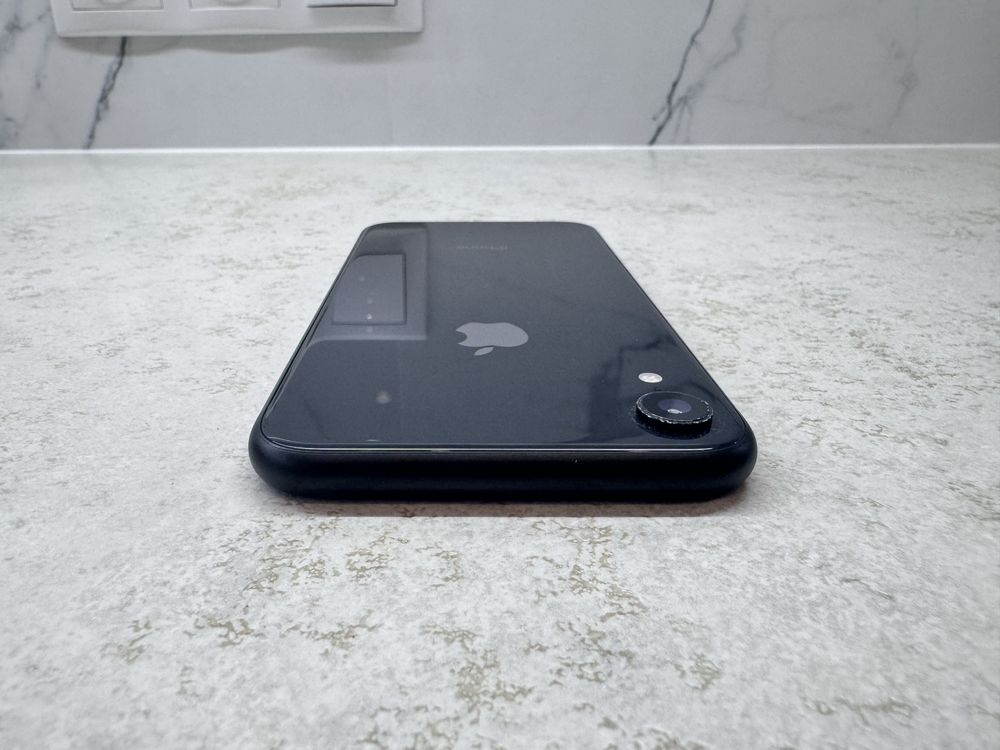 iPhone XR 64 Black