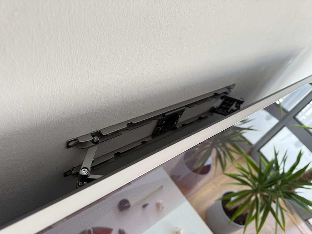 LG 4K Ultra HD OLED55G26LA slim gallery edition