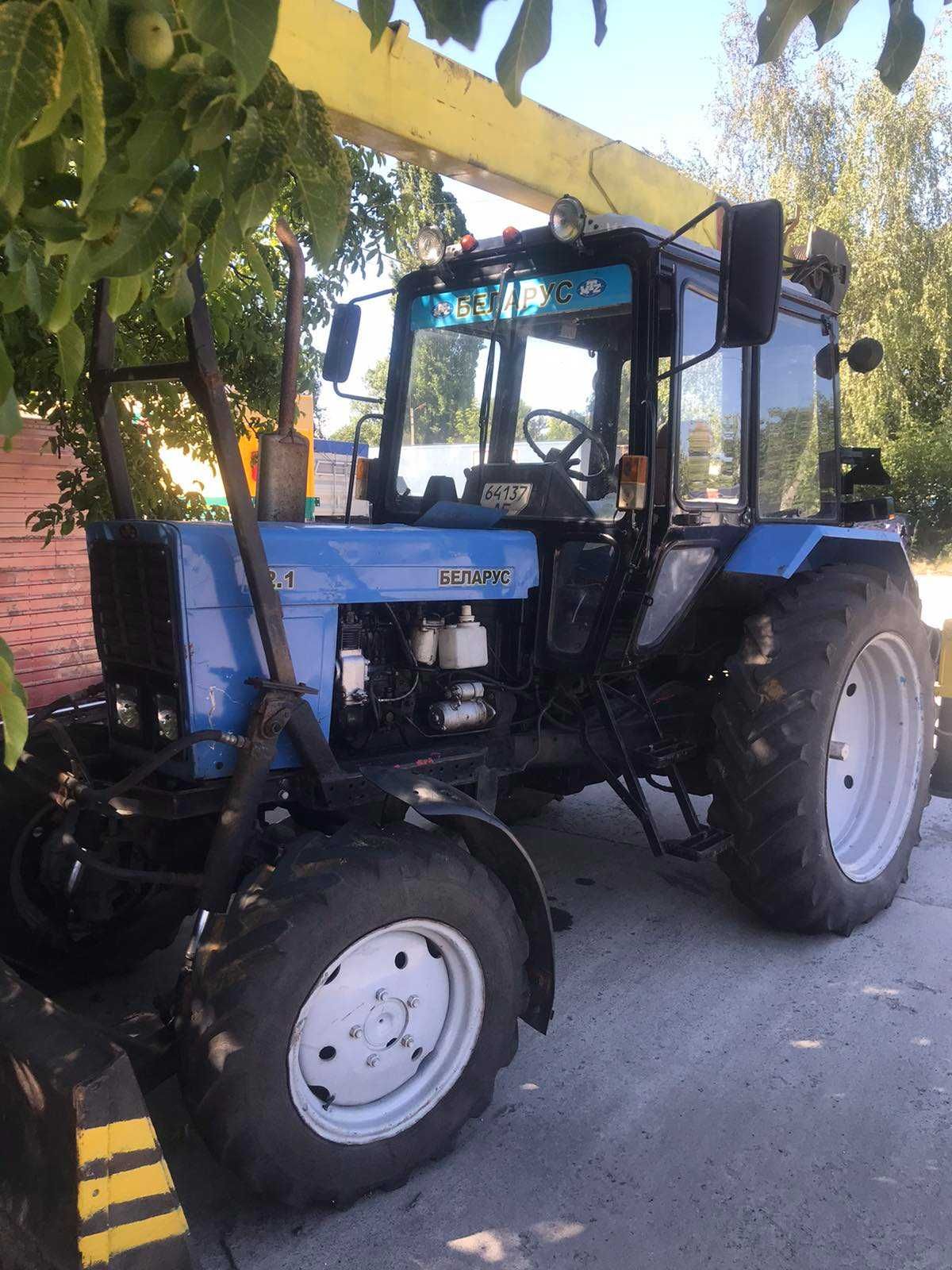 Продам трактор МТЗ пату 82.1 кран люлька 2005
