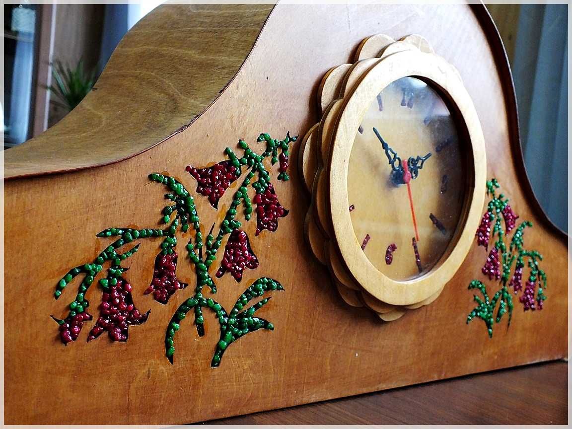 Zegar kominkowy w drewnie z pozytywką w stylu Retro Vintage
