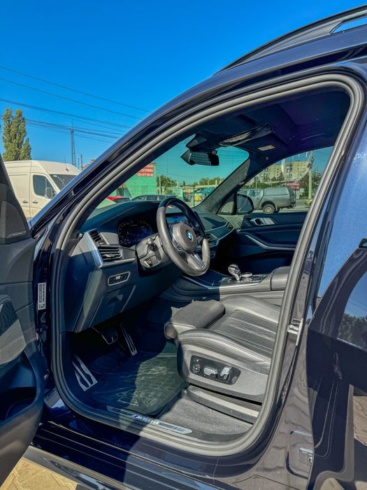 Продам BMW X7 M50D