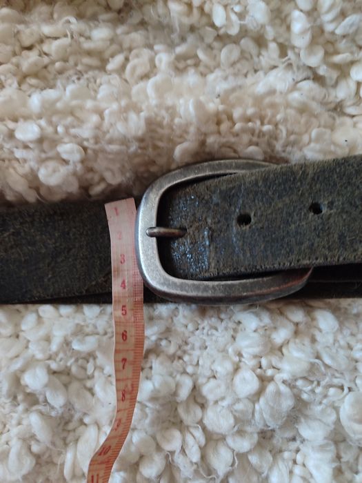 Ремень кожаный  с металлической пряжкой