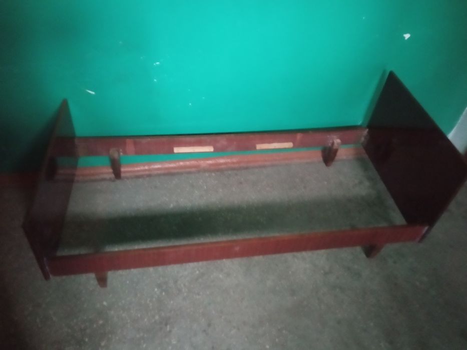 Дитяча кроватка, кровать, розкладушка, матрас 63×125см, стілець, пуф.