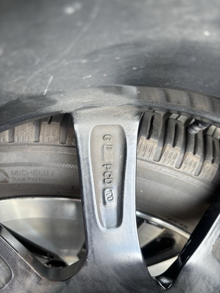 Piękne felgi aluminiowe 17” 4x100