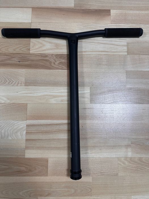 Tytanowa kierownica do hulajnogi wyczynowej core Apollo v2