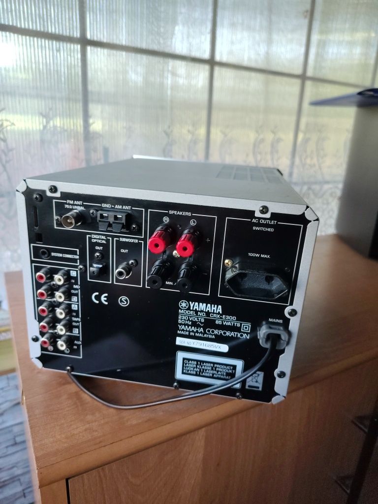 Wieża YAMAHA  CRX E300