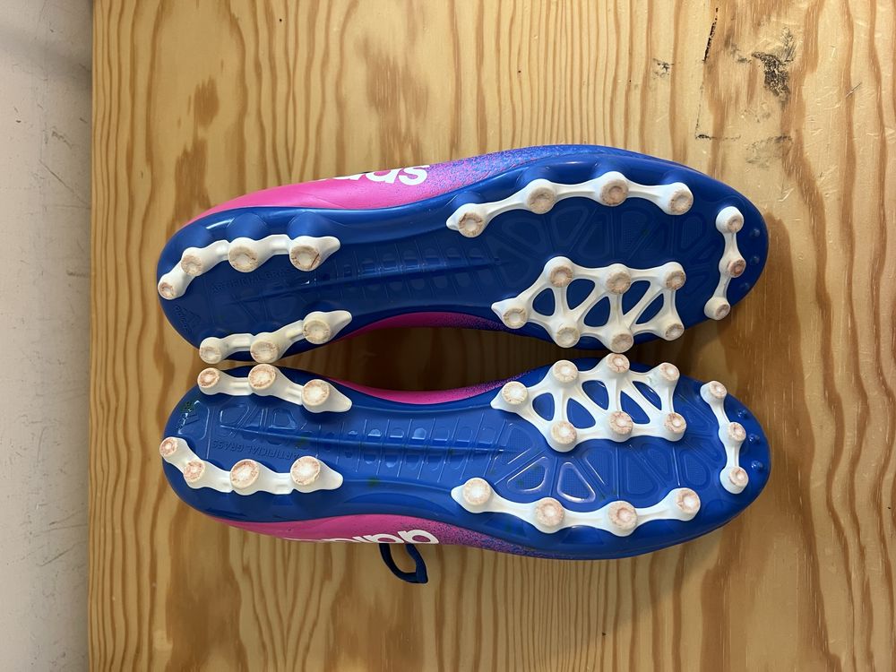 Chuteiras adidas x16