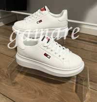 Tommy Hilfiger damskie białe nowe sneakers TH 37