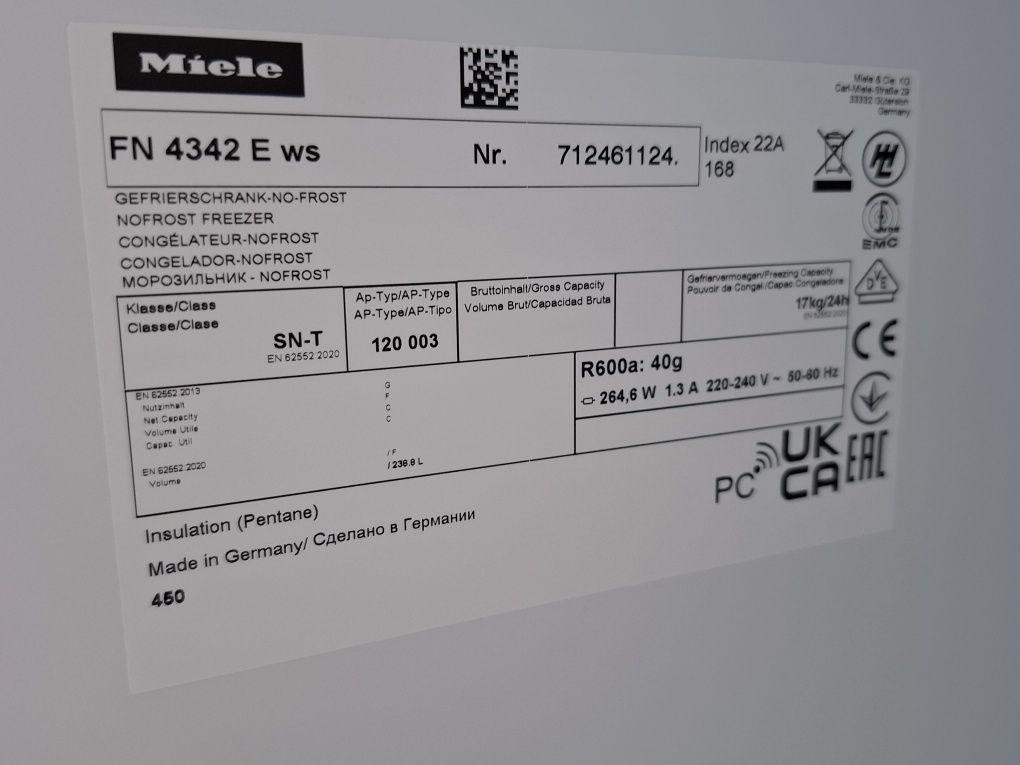 Морозильна камера Miele FN 4342 E ws 240 л