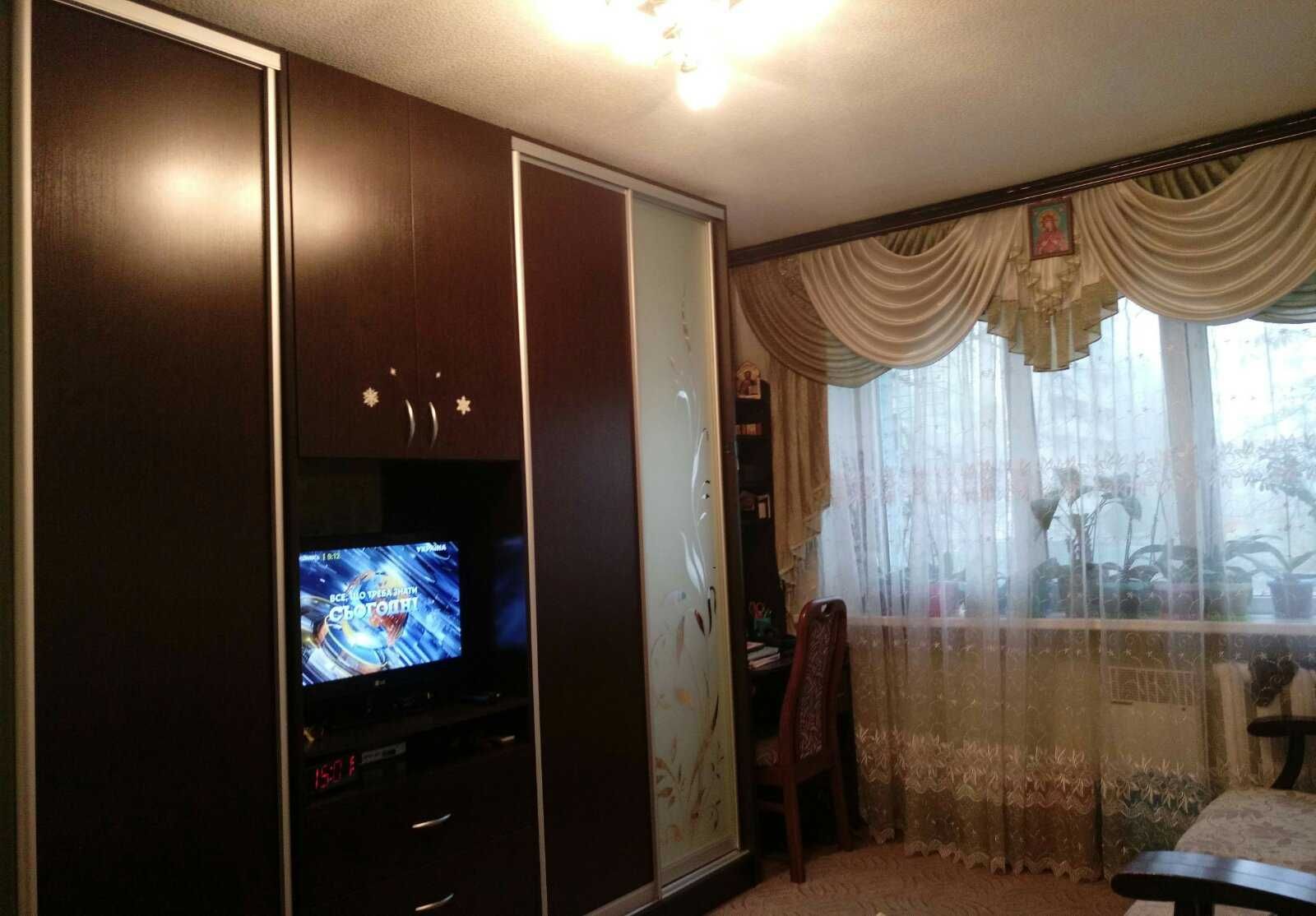 Продаю кімнату в гуртожитку від власника.