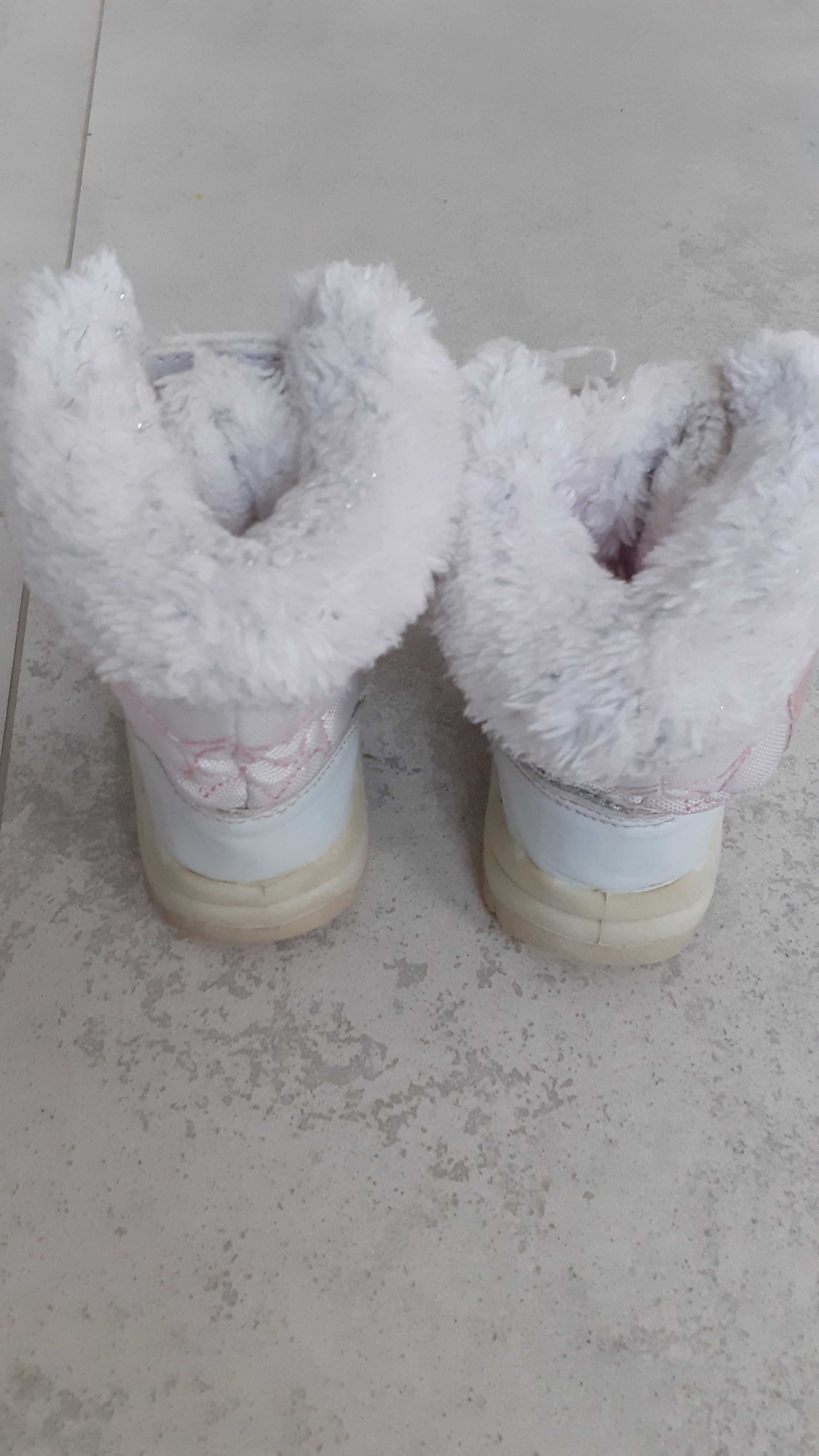 Buty zimowe George rozm.23 Hello Kitty