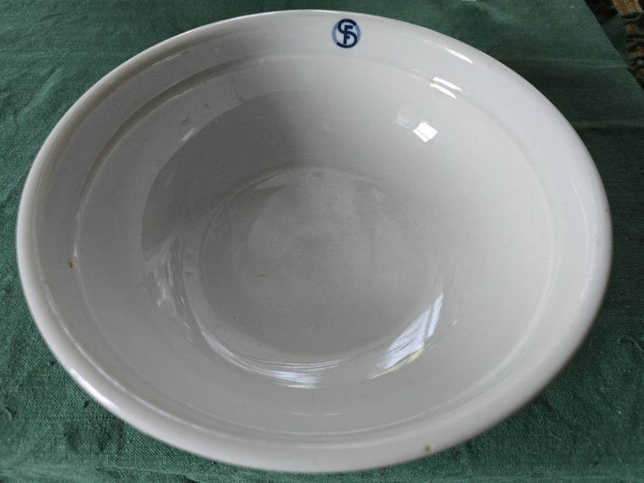 Немецкая глубокая миска времён рейха