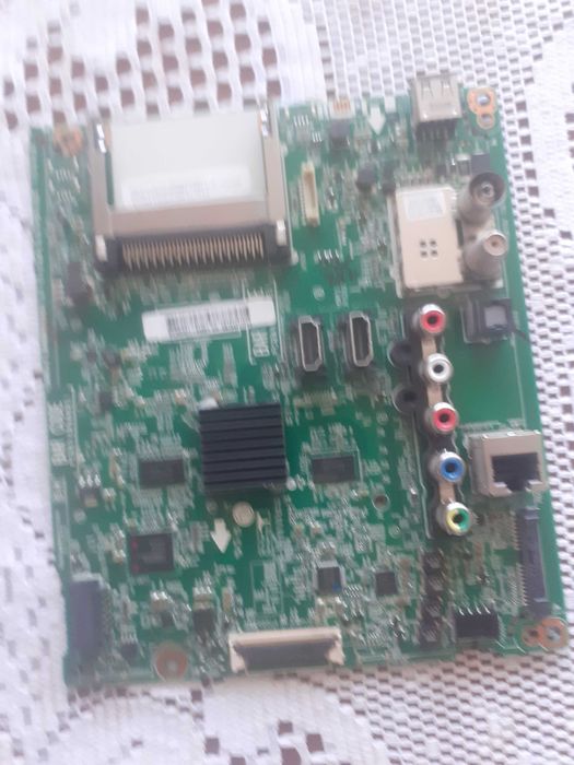 Komletna elektronika z LG49LH570V