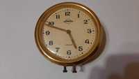 Часы настольные 11 камней Ереванского часового завода СССР