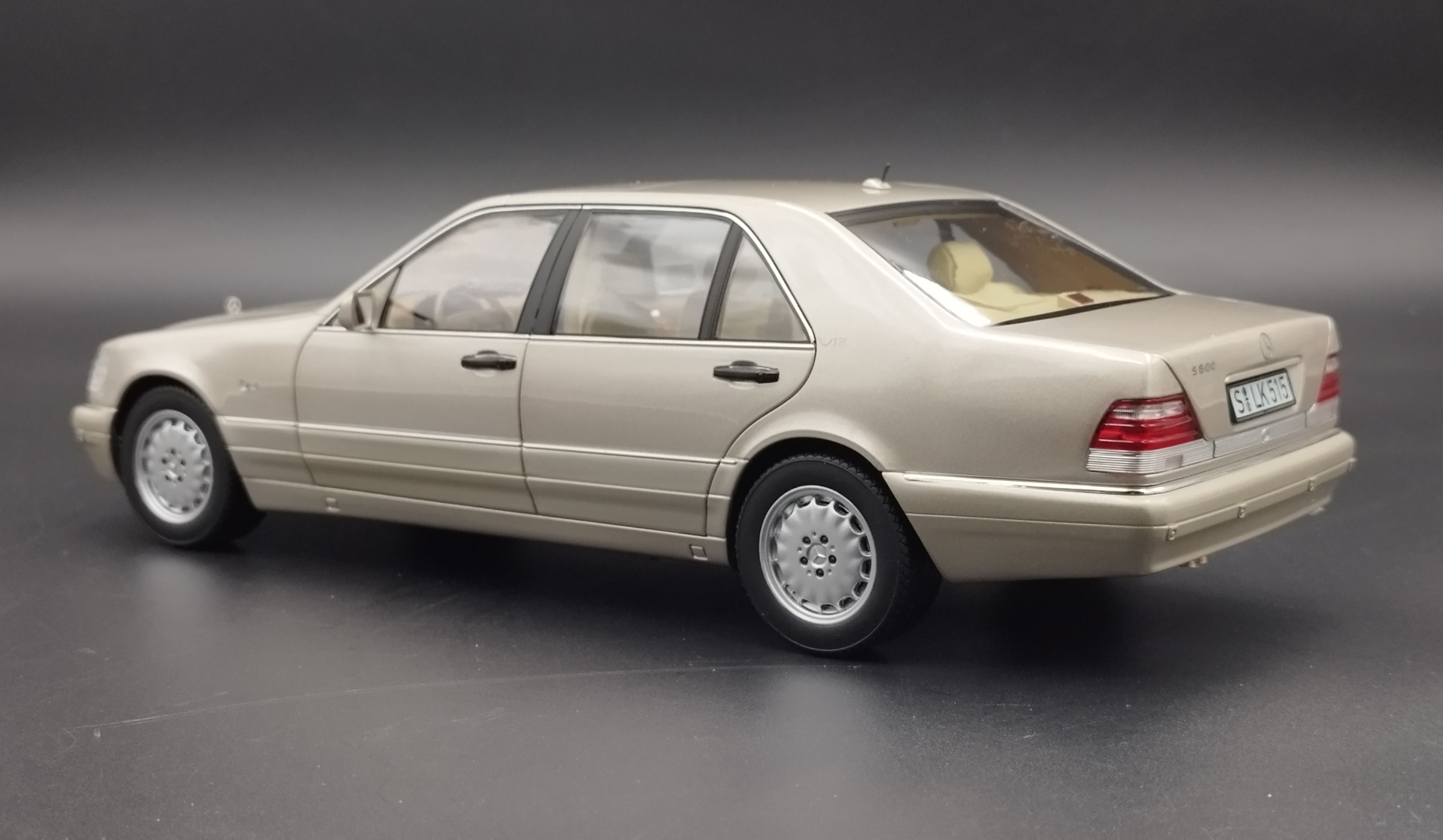 1:18 Norev 1997 Mercedes S600 Model Nowy