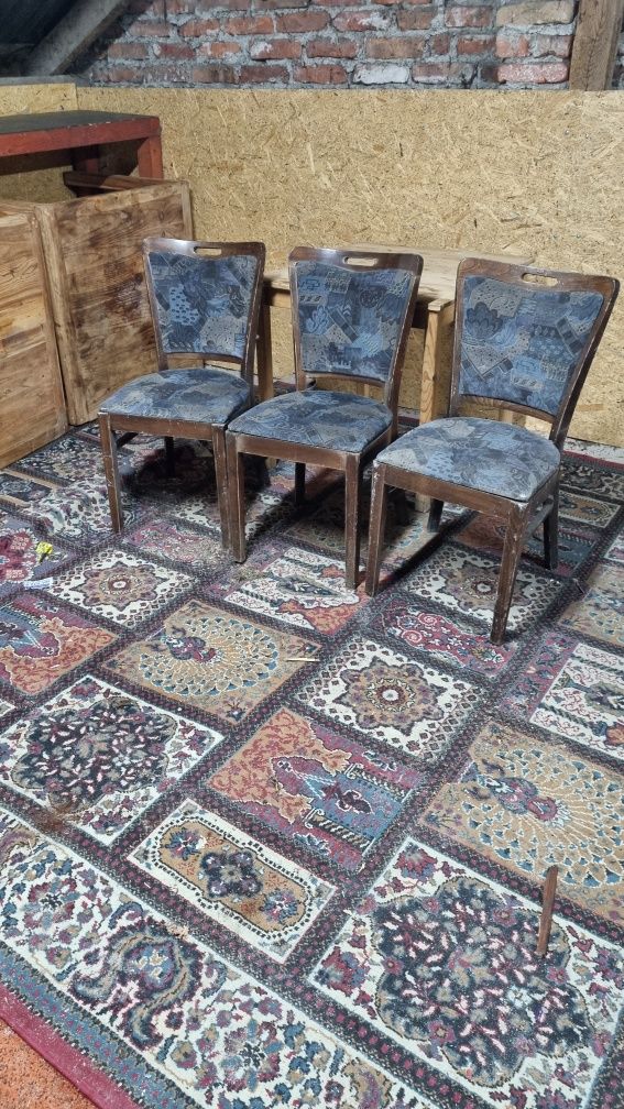 stare krzesła tapicerowane