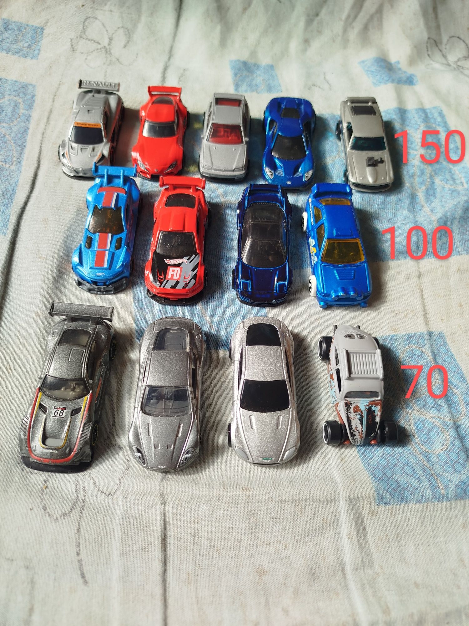 Продаю hot wheels хот вилс