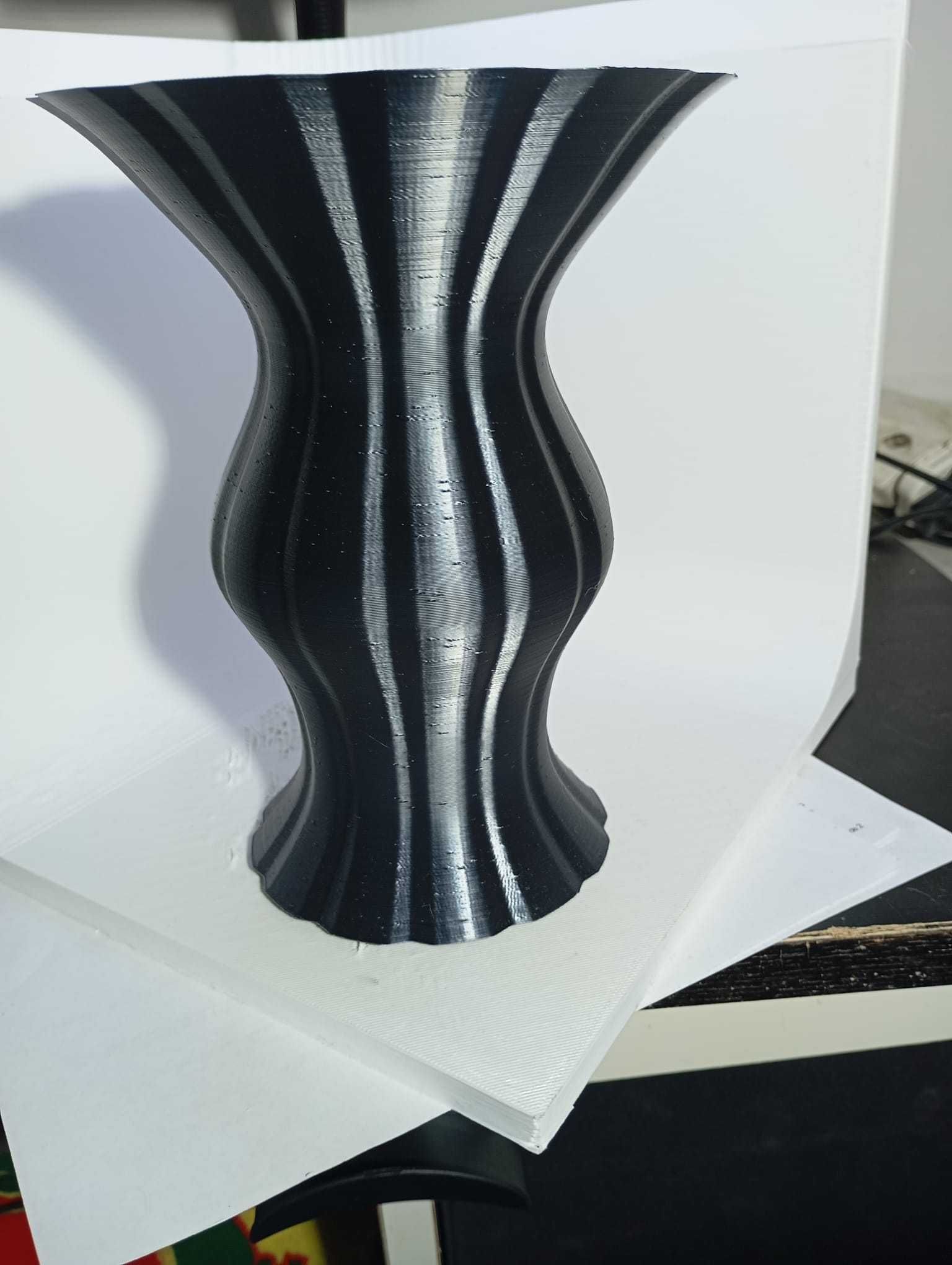 Vaso Decorativo "Horizonte Fluido"
