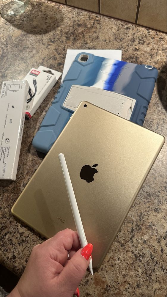 Tablet iPad Apple Retina - Gold - TOUCH ID - PROCREATE