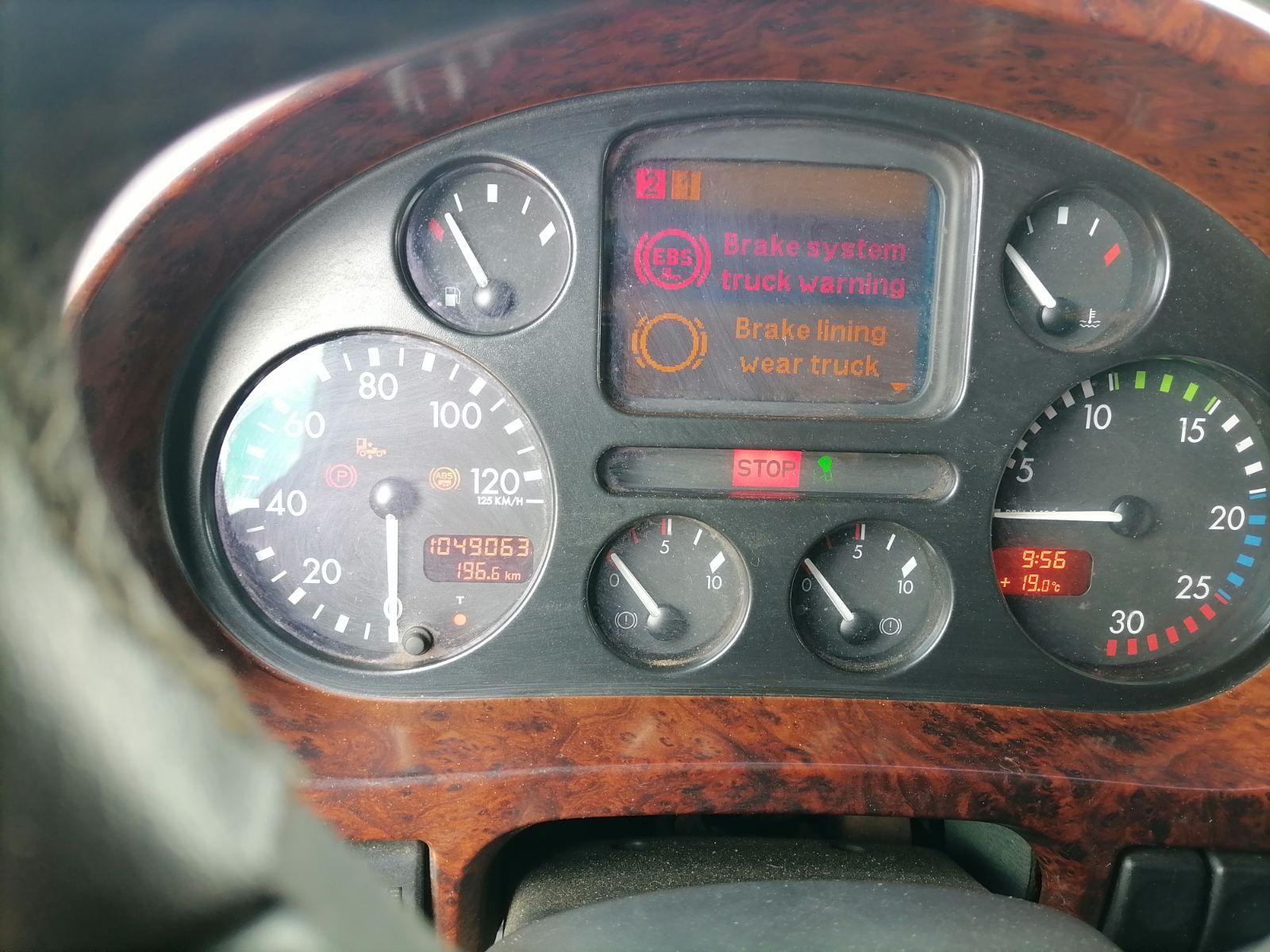 Продам DAF с прицепом