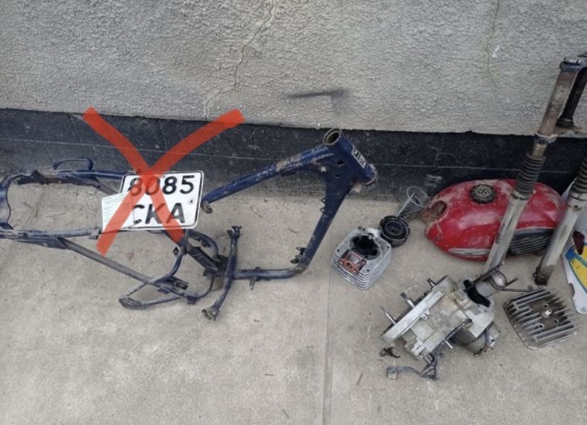 Продам запчястини до Мінська 12 в - 6 в.