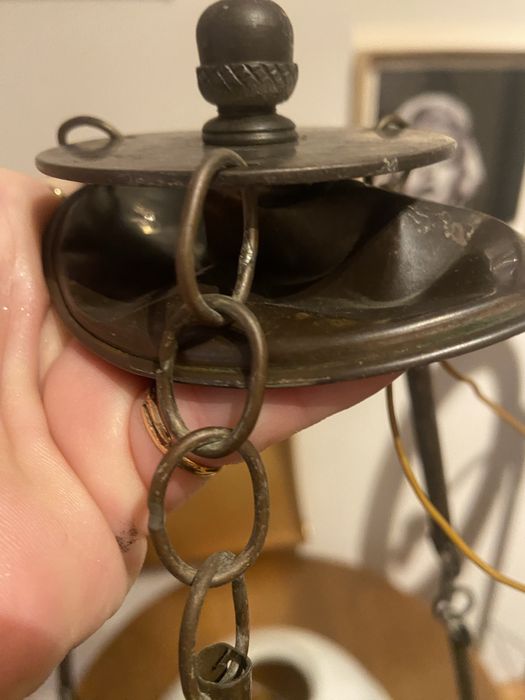 Antyczna mosiężna lampa