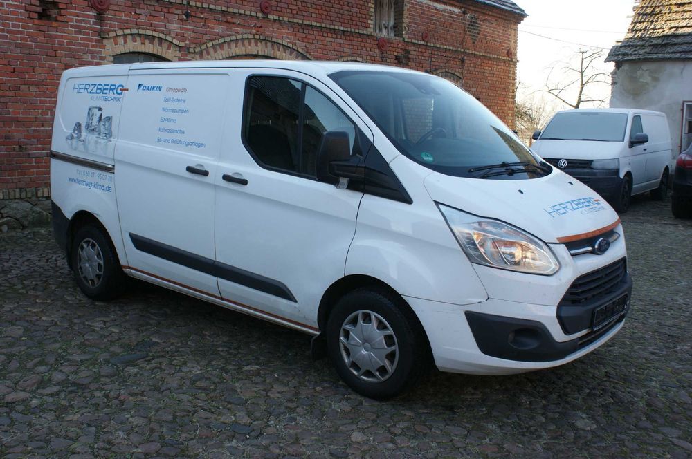 Ford Transit Custom 2.0 TDCi 131KM Klimatyzacja Kamera Tempomat Hak
