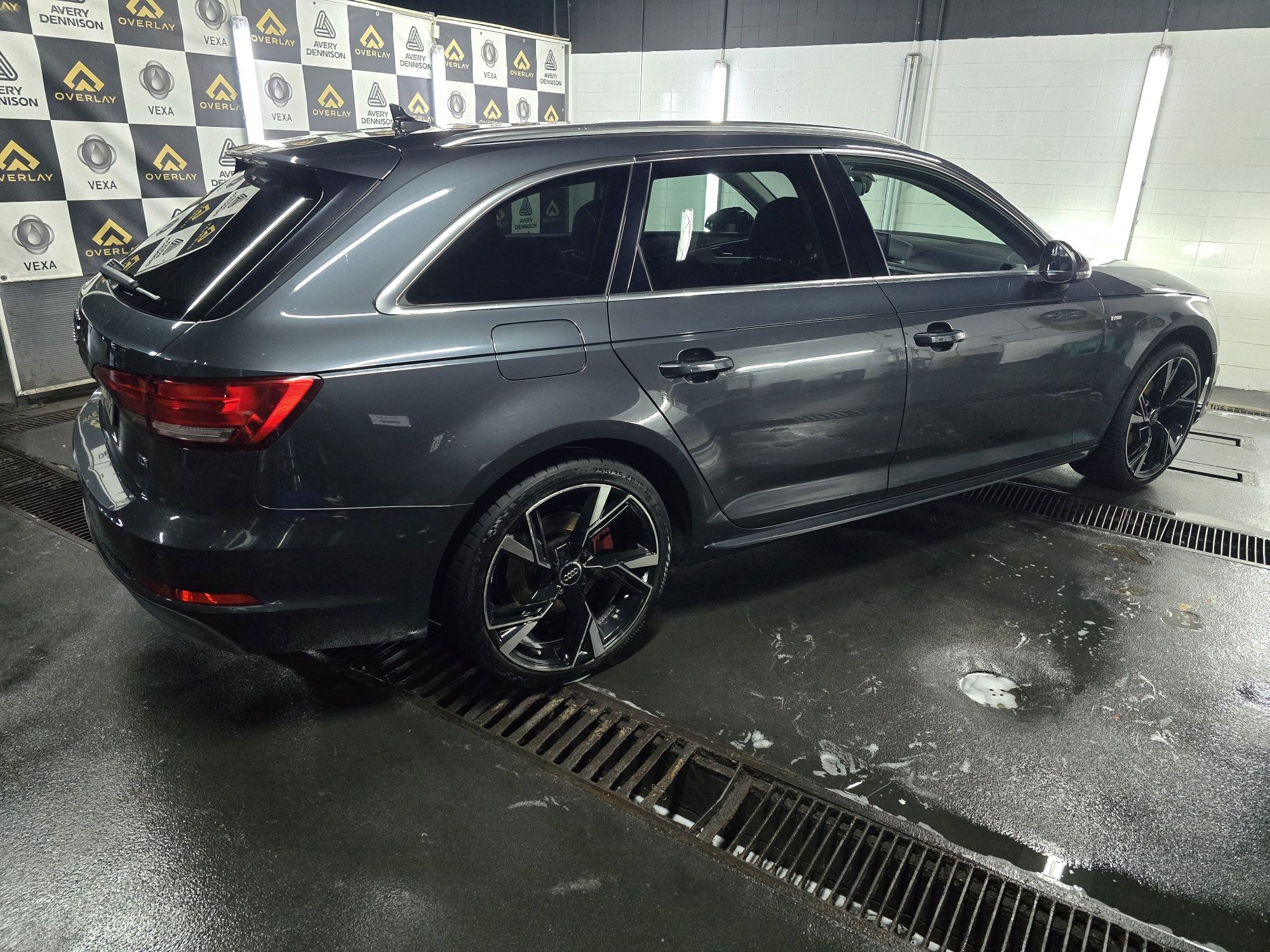 Audi a4 s line 190cv