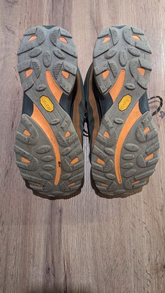 Туристичні черевики Merrell
