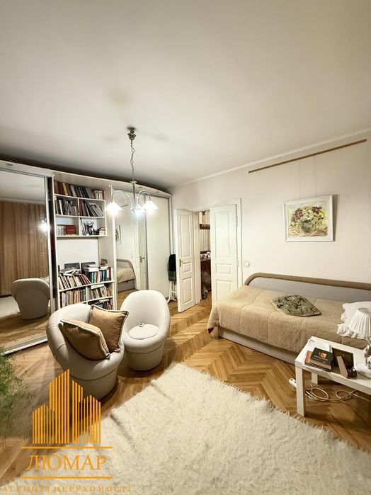 Продаж будинку м. Винники вул Львівська біля озера