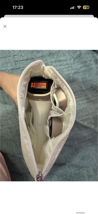 Фотоепілятор Philips Lumea 7000