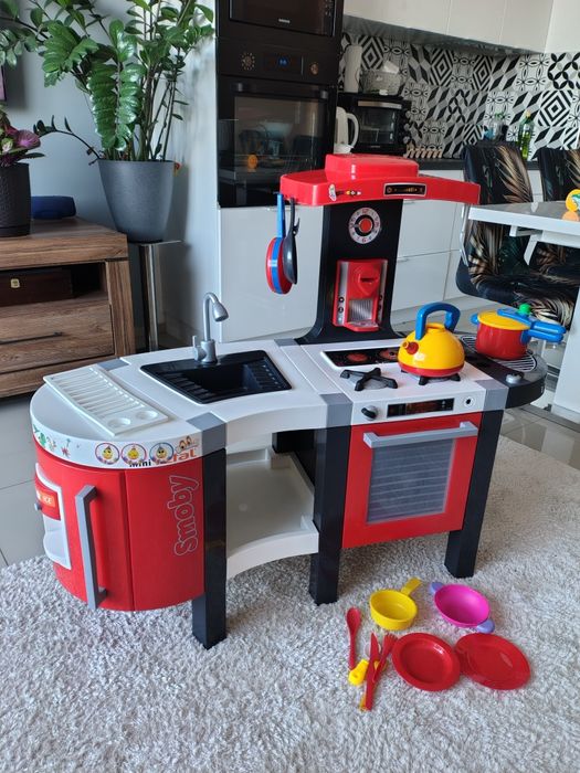 Kuchnia dla dzieci Smoby. Idealna, dużo dodatków.