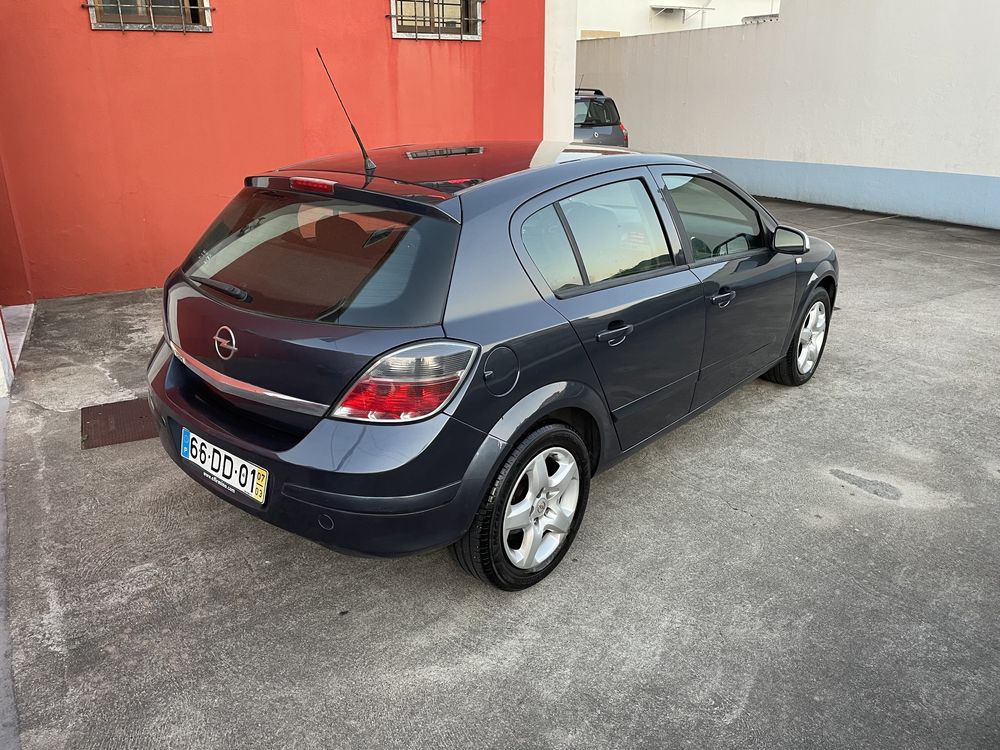 Opel Astra H/ 1.4 16v