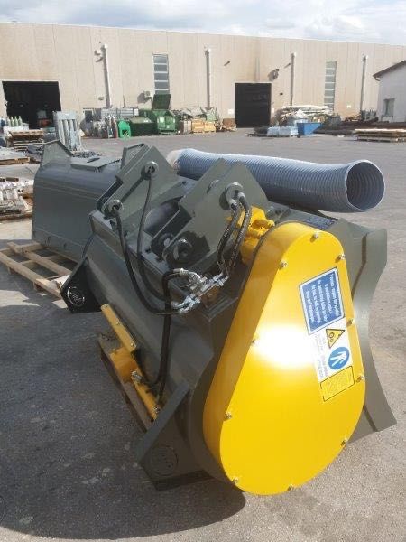 Mieszalnik do betonu HARDOX, łyżka z mieszalnikiem do betonu. Petric