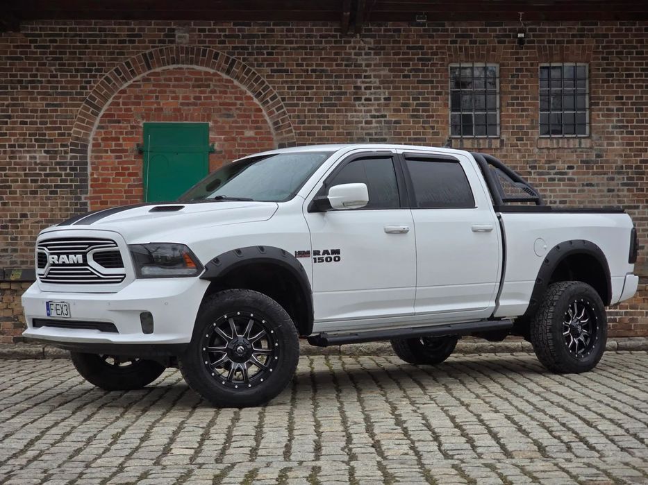 RAM 1500 Dodge Ram Sport LongBed 4x4 Auto LPG Lift