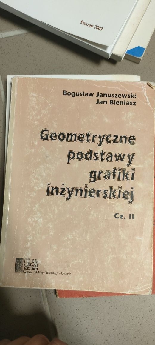 Geometryczne podstawy grafiki inżynierskiej. Cz. 1 i 2. B. Januszewski