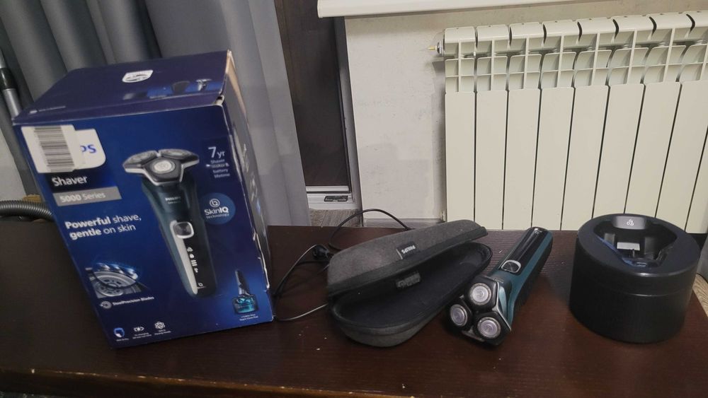 Продам электробритву PHILIPS S5884/50 серии 5000