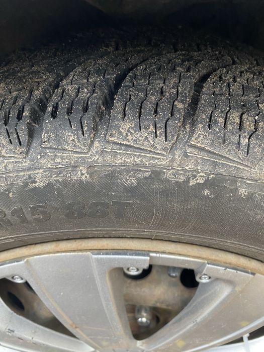 Гума зима р15/60/195 в гарному стані 2023р.