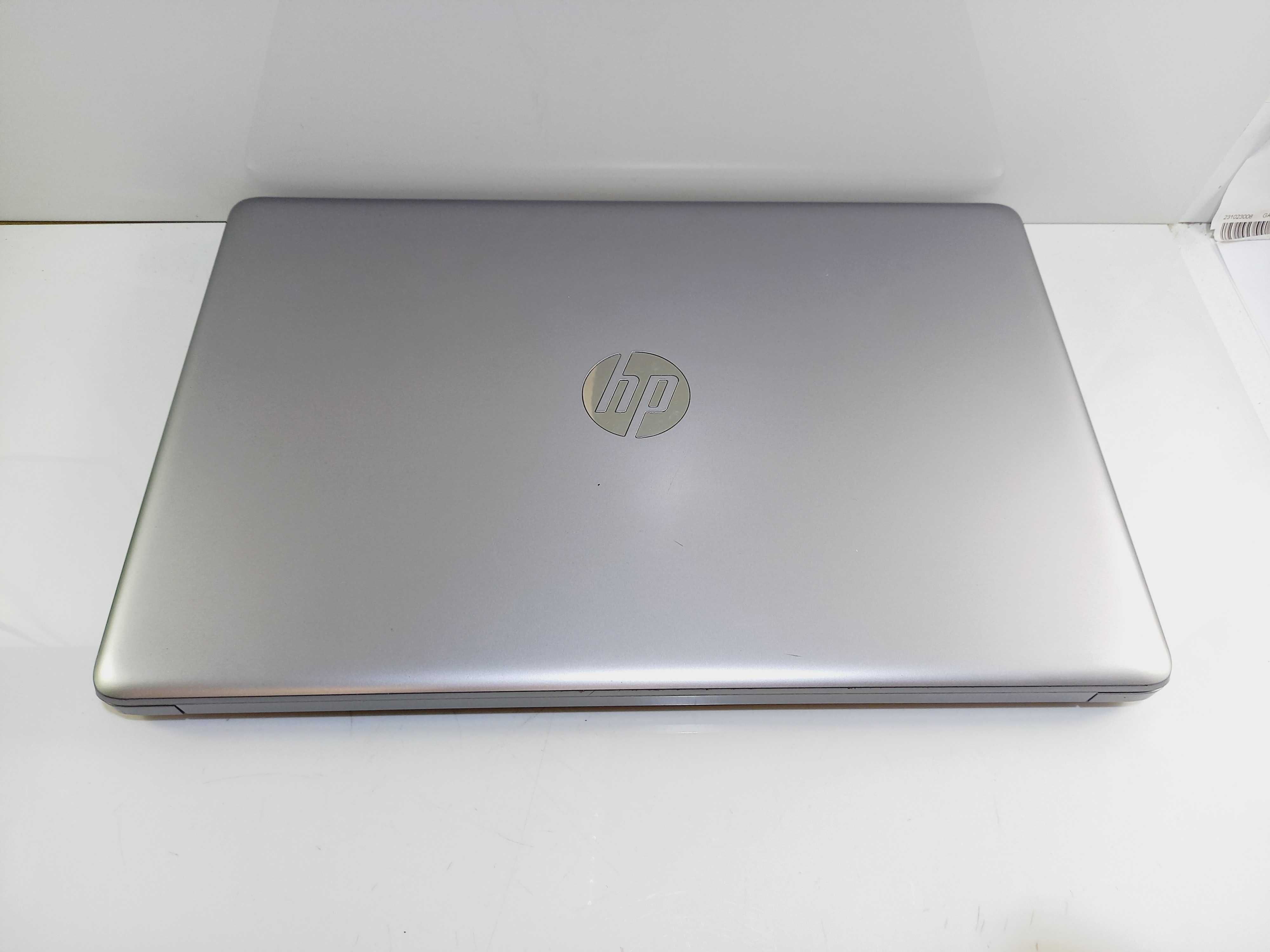 Laptop HP 255-G7 RYZEN3 8/250GB
