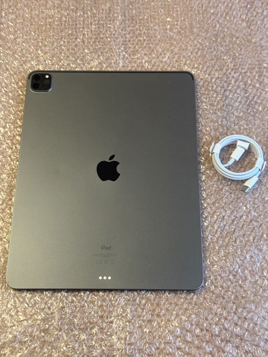 Apple iPad Pro 12.9” 5th gen 128gb M1 Wifi хороший стан 98% батарея