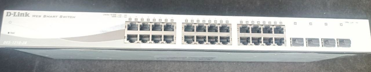Dlink DGS 1210-28 Комутатор Маршрутизатор Свитч свич
