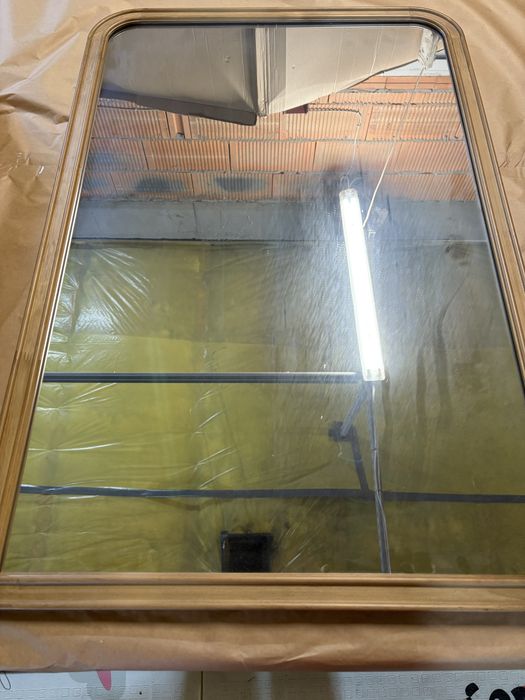 Lustro w pięknej ramie