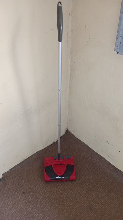 Vassoura Vilela completamente novas