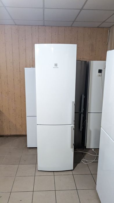 Холодильник Electrolux