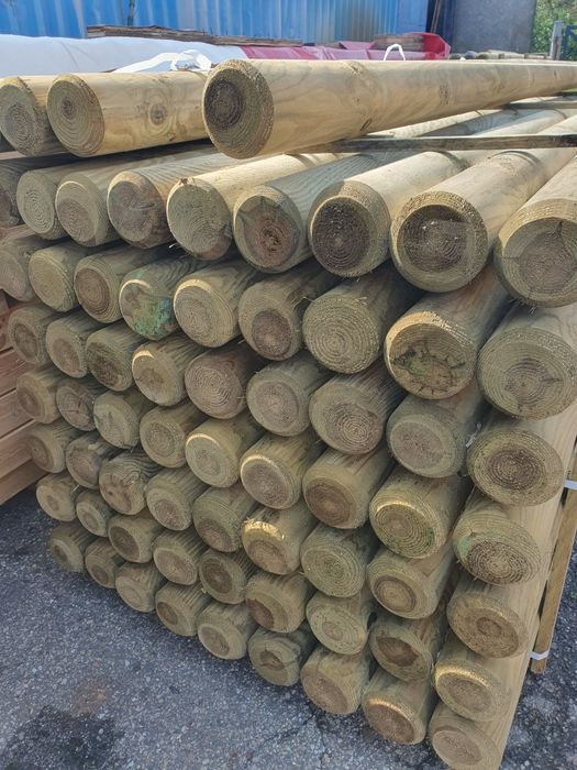 Palisada / Bale sosnowe toczenie gładkie – różne średnice i długości